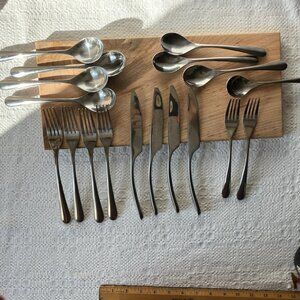 Lot of 18 Hampton Silversmiths Mixed Flatware Forks Knives & Spoons